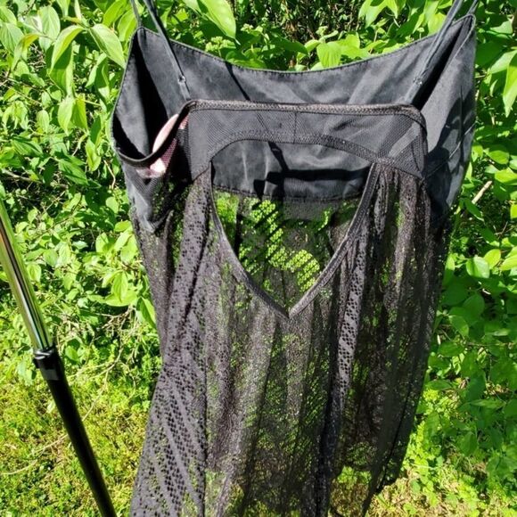 𝅺VICTORIA Secret silk and lace nightie key whole - Picture 6 of 8